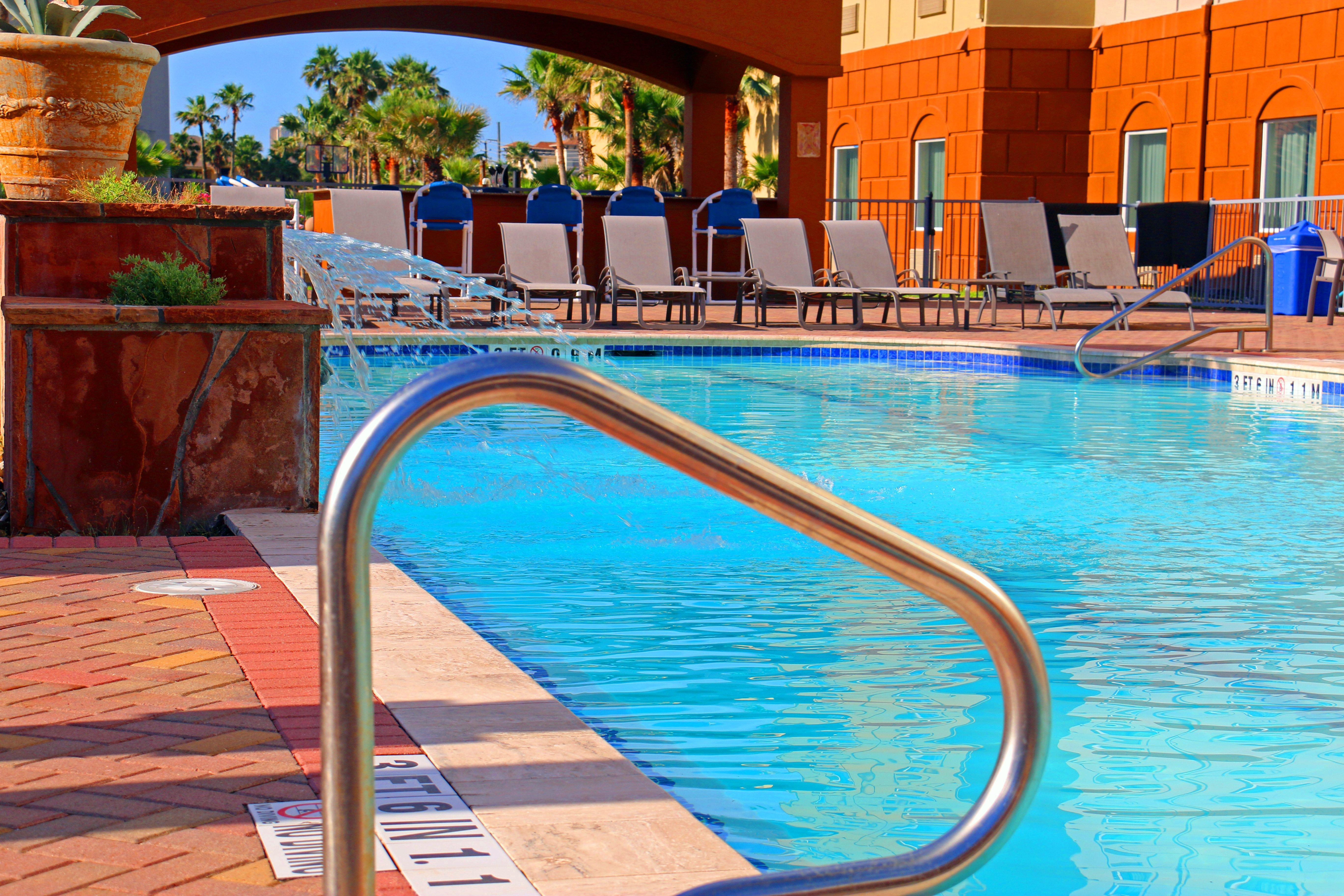 Holiday Inn Express Hotel And Suites South Padre Island, An Ihg Hotel Exterior photo