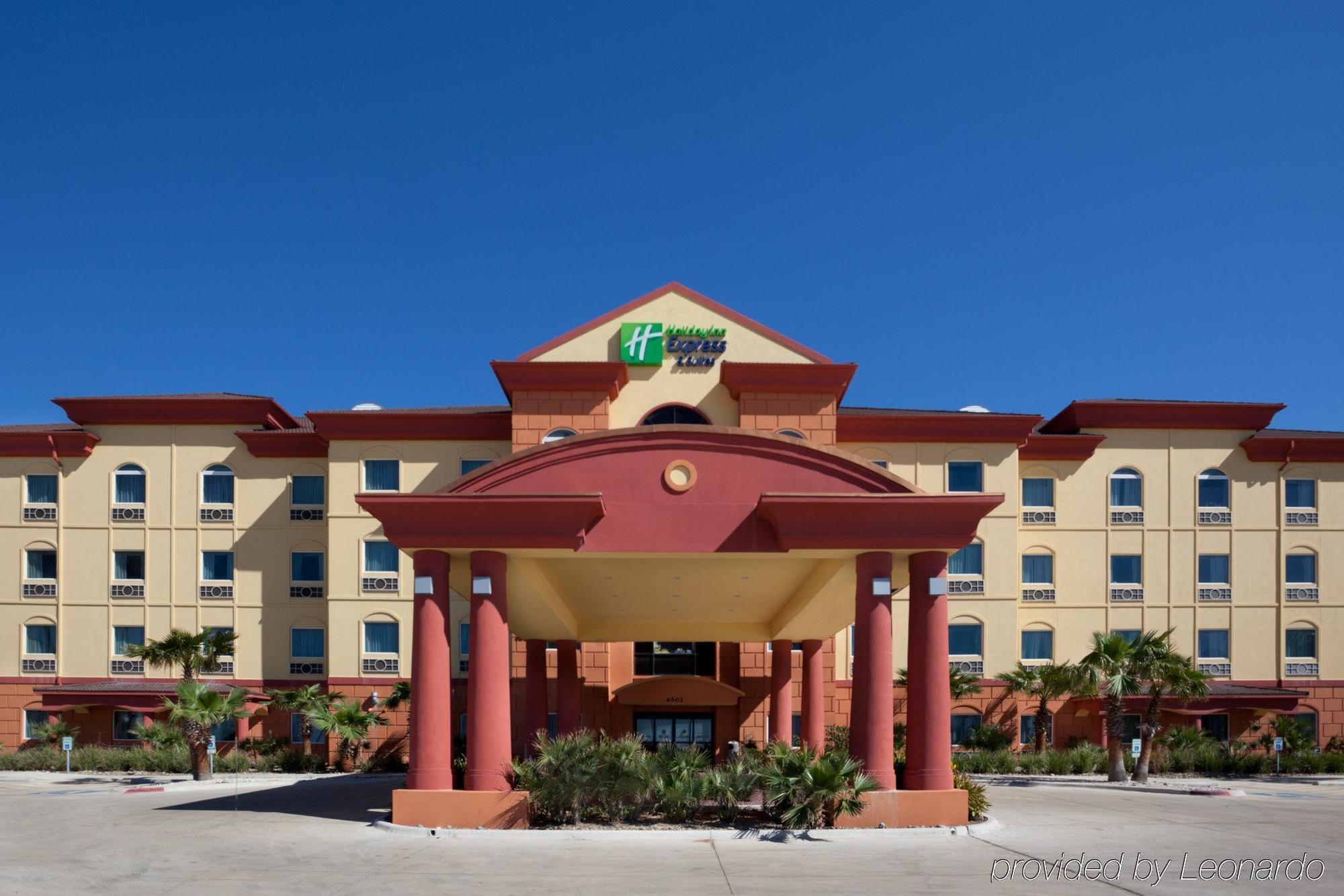 Holiday Inn Express Hotel And Suites South Padre Island, An Ihg Hotel Exterior photo