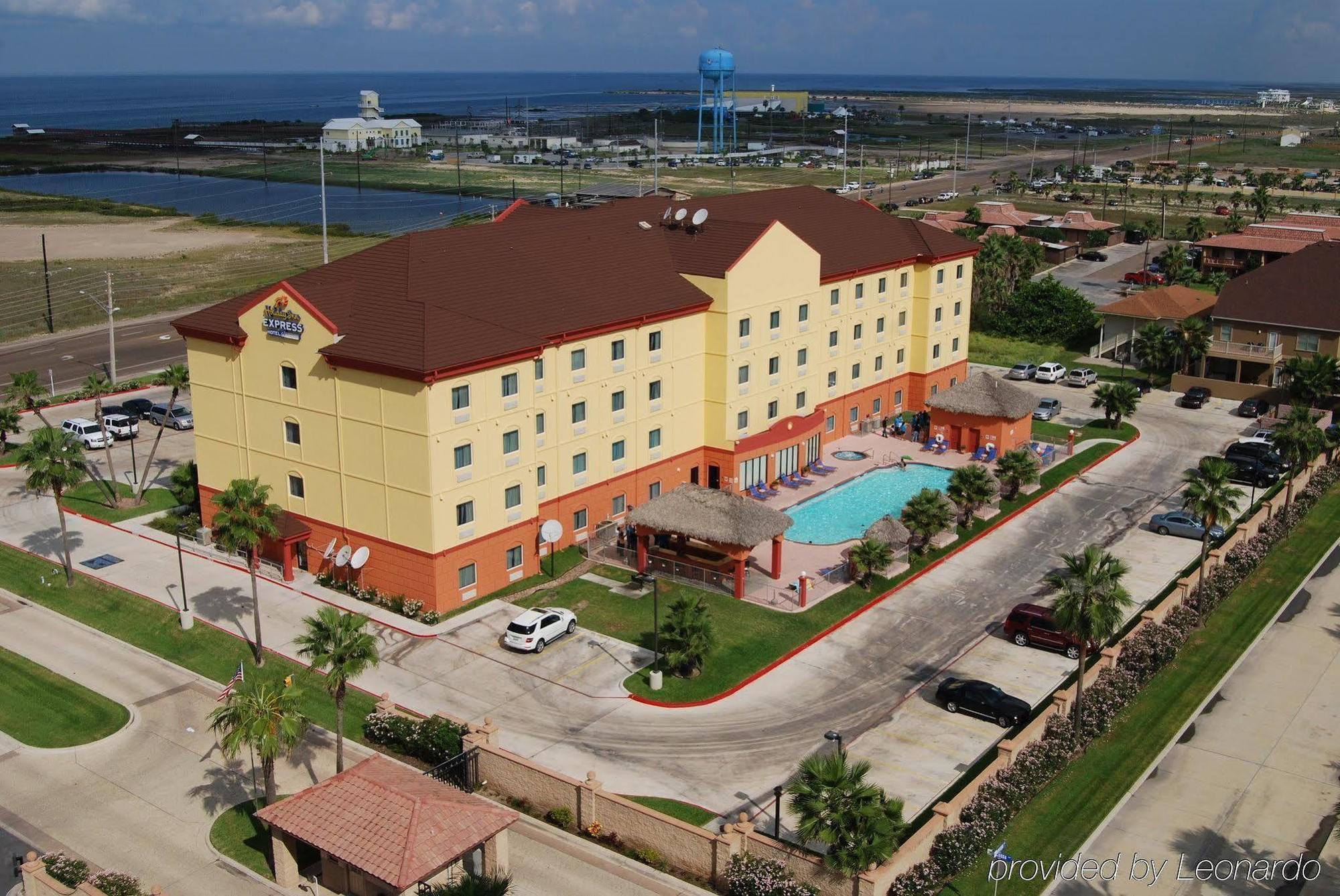 Holiday Inn Express Hotel And Suites South Padre Island, An Ihg Hotel Exterior photo